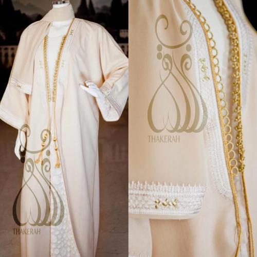 بشت كلاسيك لينن بيج فاتح مبطن بالفرو السكري بتطريز...