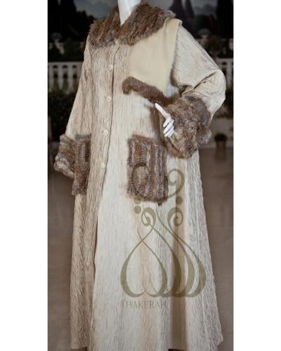 عباءة تفتا جاكار بلمسات الفرو