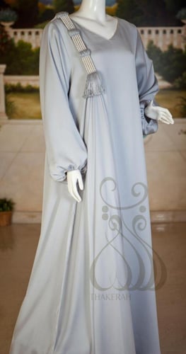 جلابية رصاصي بالعقال المقصب الملكي من خامة الكريب...