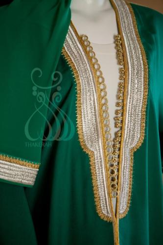 بشت كلاسيك أخضر تطريز بالفضي ولمسة ذهبية الخامة كت...