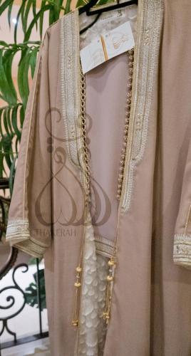 بشت كلاسيك لينن داستي روز مبطن بالفرو السكري بتطري...