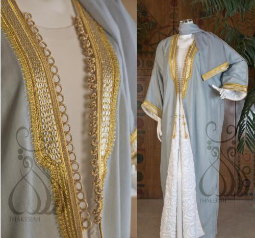 بشت كلاسيك لينن رصاصي مبطن بالفرو الأبيض بتطريز ذه...