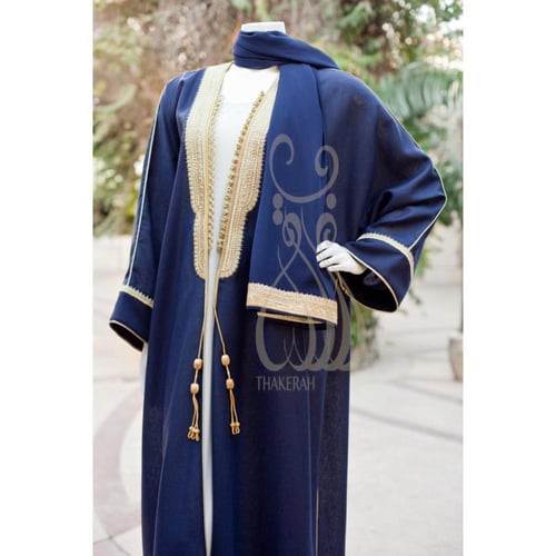 بشت كحلي غامق كلاسيك الخامة لينين والتطريز ذهبي وا...