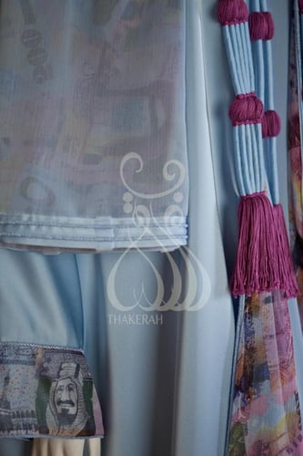 بشت التأسيس الملكي باللون السماوي يجمع بين الماضي...