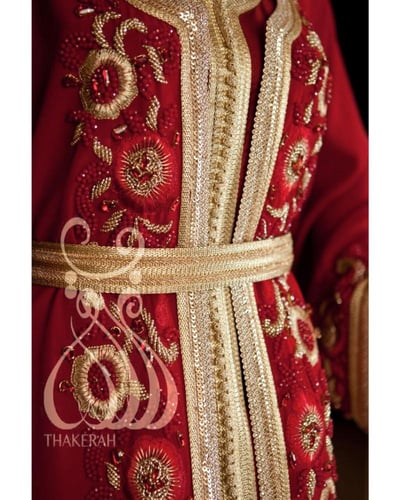 تكشيطة مغربية مناسبات - عنابي مشغول بالتطريز والخر...