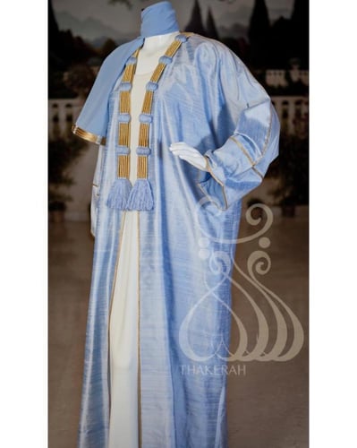 اللون سماوي