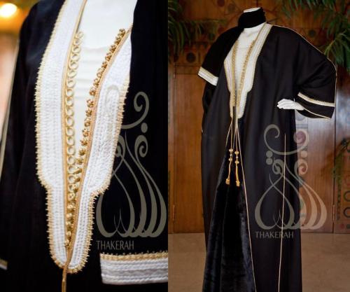 بشت كلاسيك لينن أسود مبطن بالفرو الأسود بالتطريز ا...