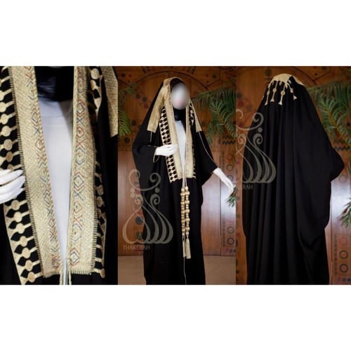 عباءة التأسيس الفاخرة على الرأس مزينة بالتطريز الذ...