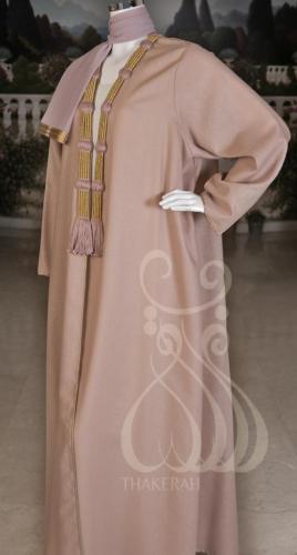 اللون داستي روز لينن بالمقصب الذهبي