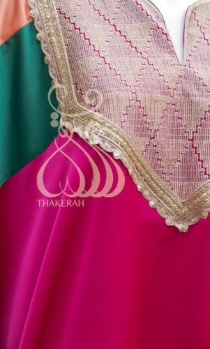 ثوب المتفت من الأزياء الفخمة التراثية في المنطقة ا...