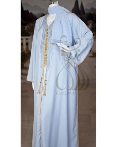 بشت كلاسيك سماوي كتان خفيف بقصة كم سادة بتطريز نفس...