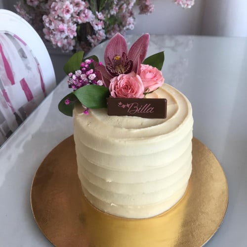 كيكة حجم صغير