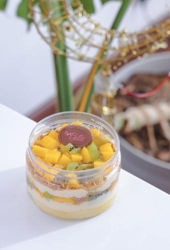 ان جار كنافة ( مانجو و كيوي )