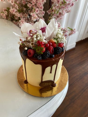 كيكة حجم صغير