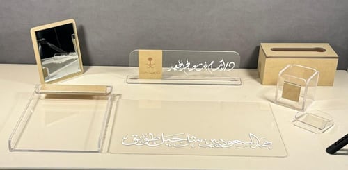 ستاند مكتبي مع جلد