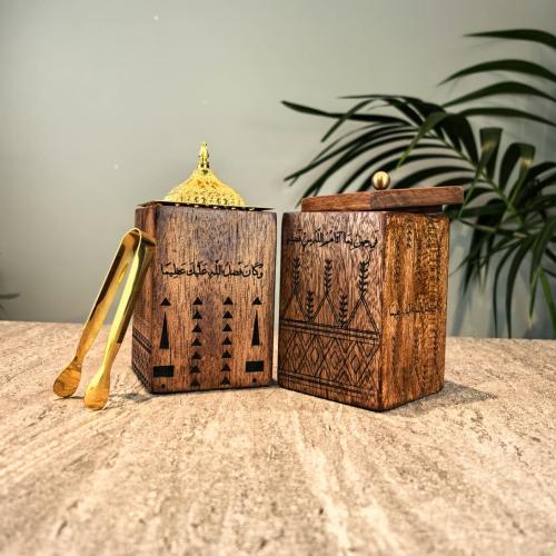 اكسسوارات خشبيه بالقطعه