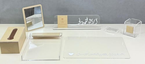 ستاند مكتبي مع جلد