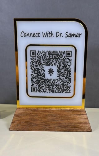 ستاند لعرض الباركود مع قاعدة خشب