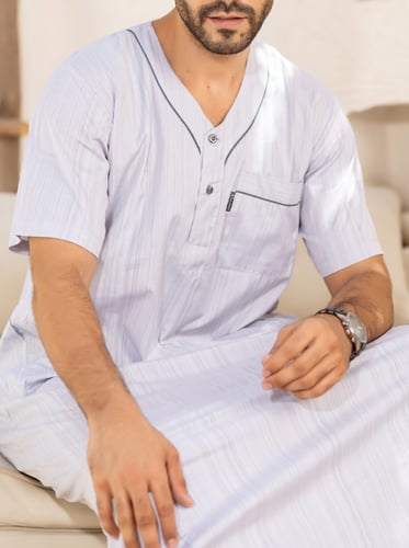 ثوب رجالي تصميم مموج ( قطن 100% )