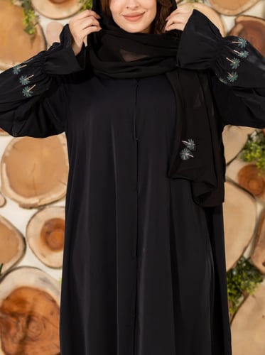 داليا 43 عباية النخلة مع قفلة طقطق