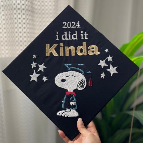 قبعة تخرج سنوبي