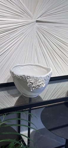 تقديمة سيراميك ابيض