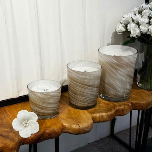 شمعة معطرة فاخرة