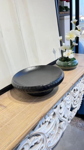 تقديمة سيراميك اسود القطر 24سم