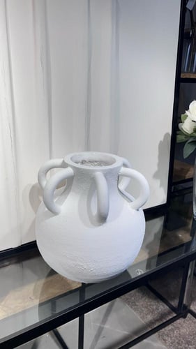 تحفة فازة ديكور