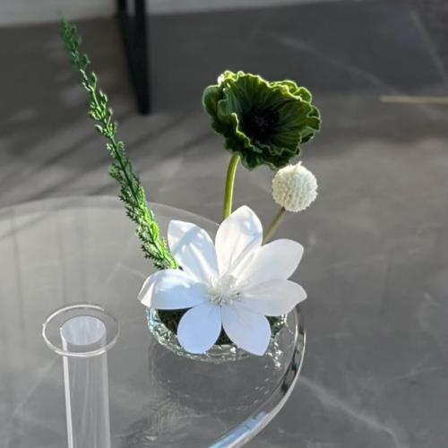 فازة ورد منسق