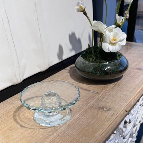 تقديمة كرستال