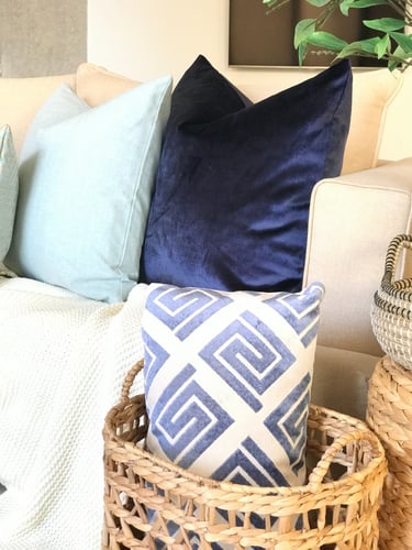 غطاء وسادة سكاي بلو