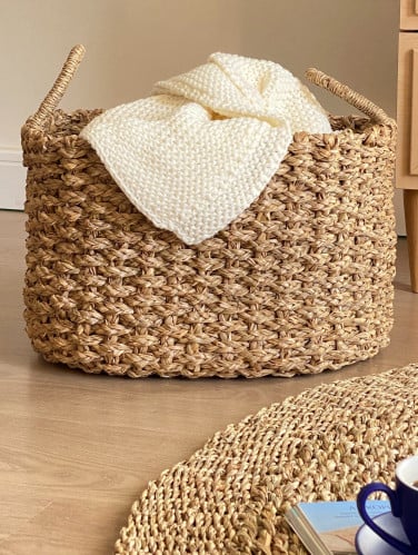 سلة خوص بمقابض