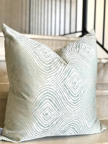 غطاء وسادة أوبن بوك جاكار تيفاني