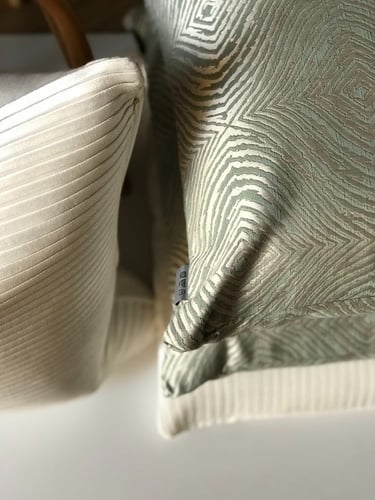 غطاء وسادة أوبن بوك جاكار تيفاني