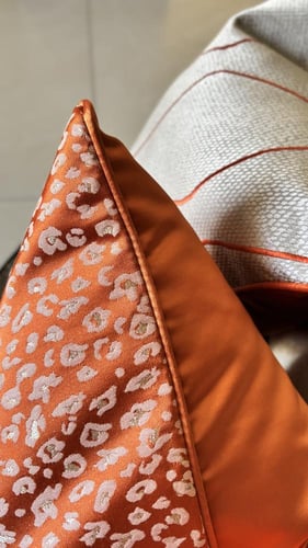 غطاء وسادة ليوبارد برتقالي
