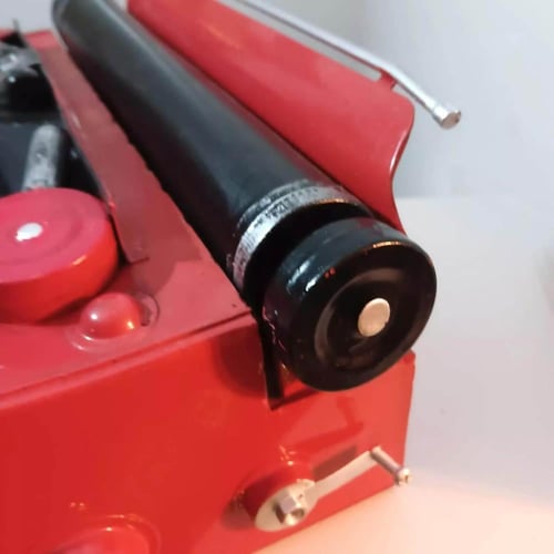 ديكور الة كاتبة حديد انتك