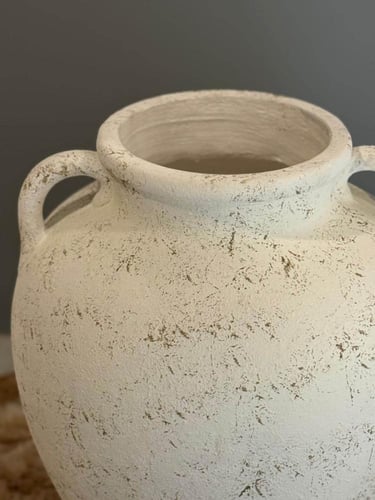 فازة فخار لون سكري عتيق