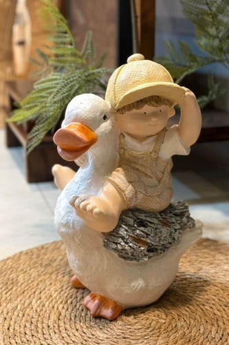 ديكور مجسم بطة