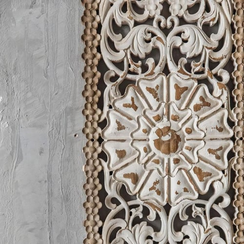 ‎ديكور جداري منحوت خشب