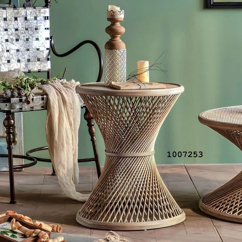 طاولة قهوة راتان كلاسك PEGU