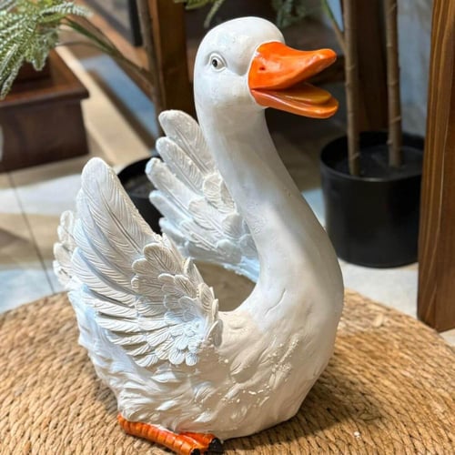 ديكور مجسم بطة