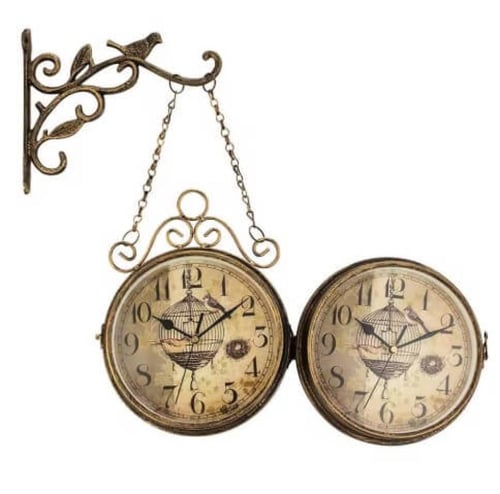 ساعة جدارية زاوية