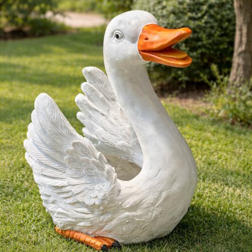 ديكور مجسم بطة