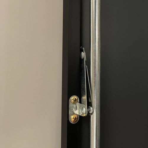 مرايا طويلة ارضية اسود