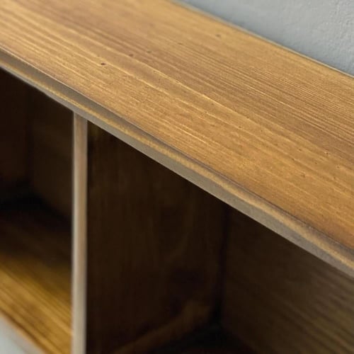 رف جداري خشب