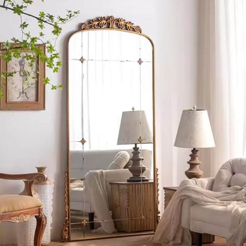 مرايا طويلة ذهبي DANIAL