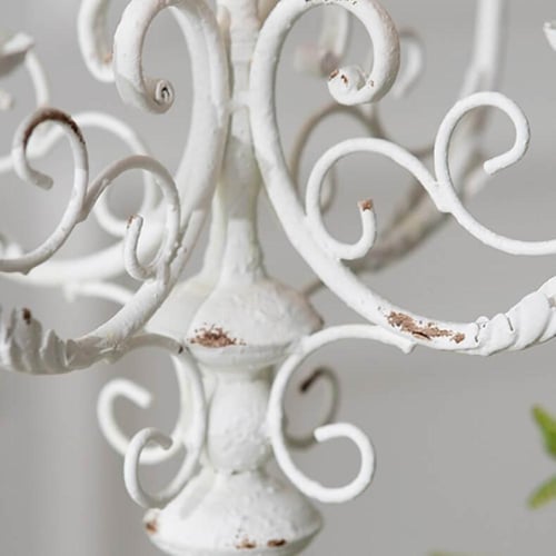 شمعدان حديد