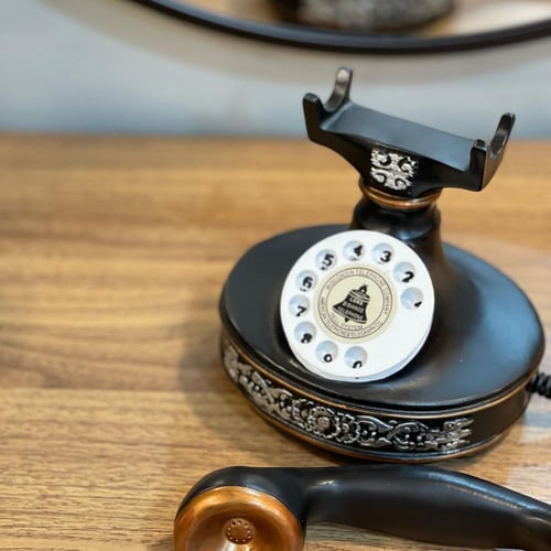 ديكور تلفون قديم سيراميك