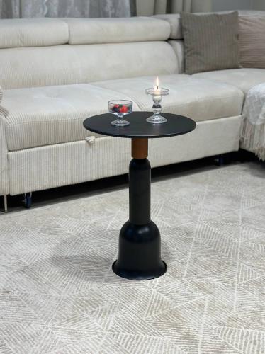 طاولة خدمة حديد أسود - بتصميم فاخر وأنيق